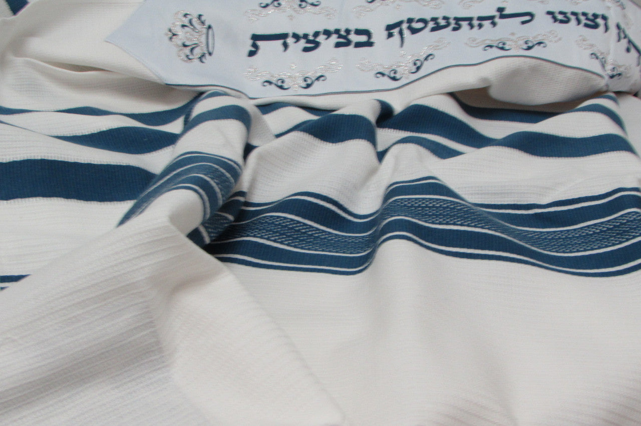 Cotton Tallis-Blue Lines Size 28 (50.5" x 27")