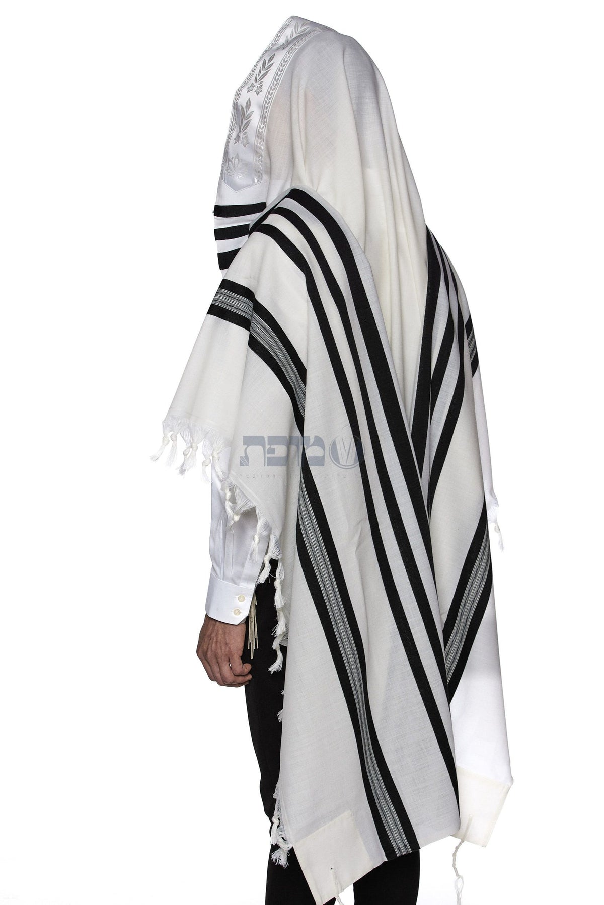 Mofet Wool Tallit - Modim/Clean Design Black Lines