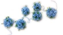 9' Garland with 6 flower balls