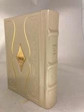 מחזור עבודת השם Leather Diamond Gold Plate 5"x7" Machzor Slipcased Set Cream