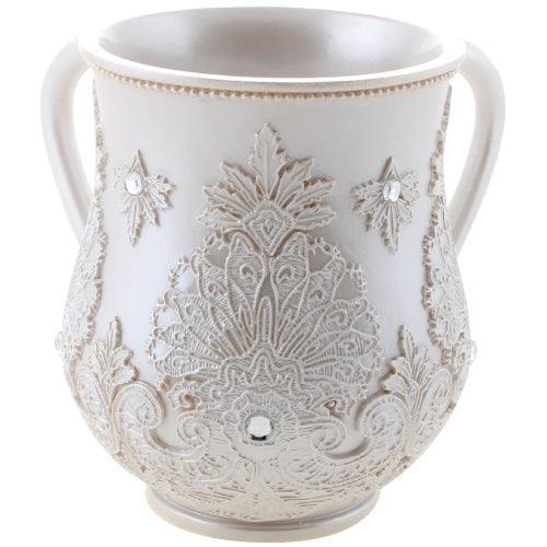 An  Elegant Polyresin Washing Cup 14 Cm Inlaid With Stones
