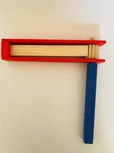 Wood Gragger Large Colored 7"x7"