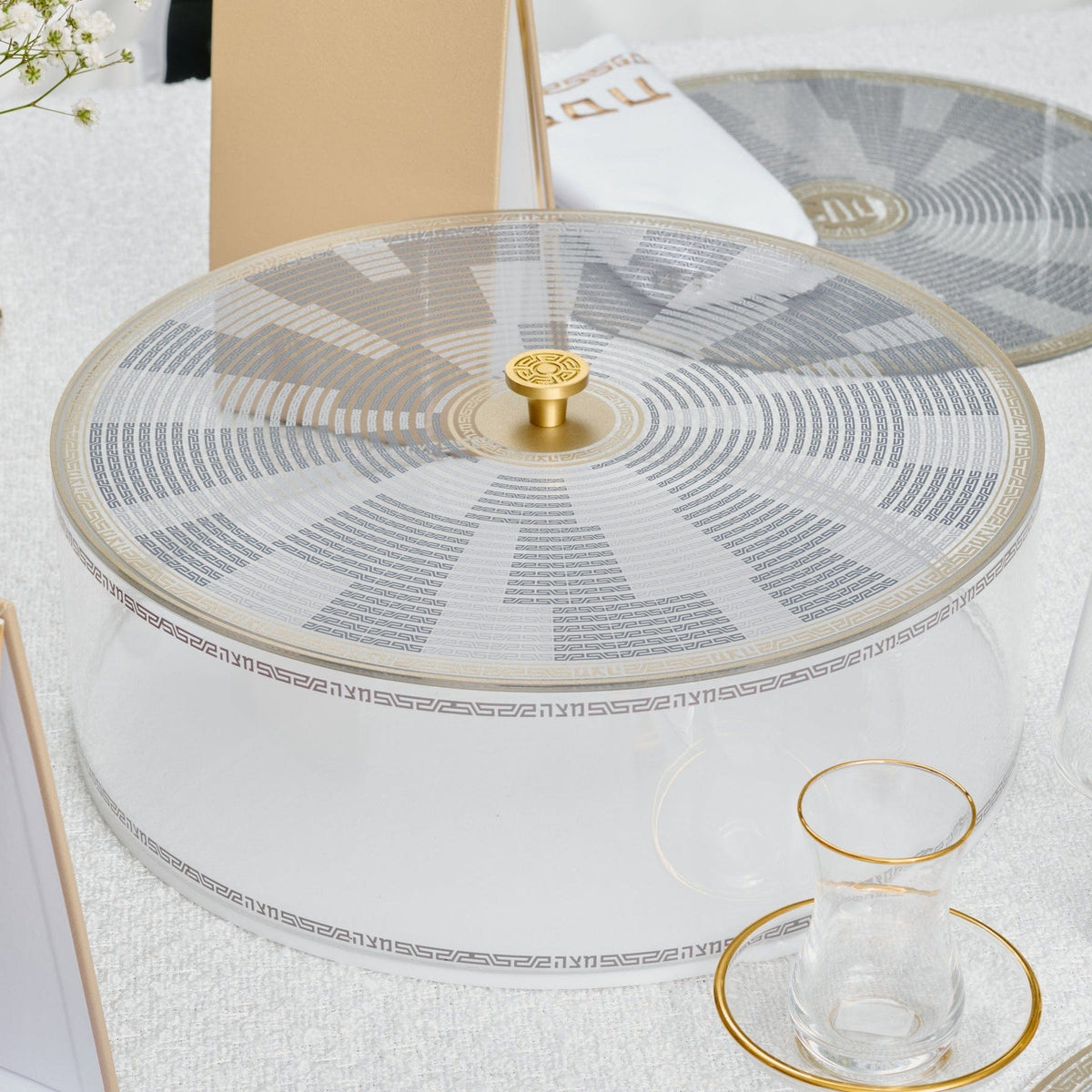 Geometric Pesach 2025 Tablescape