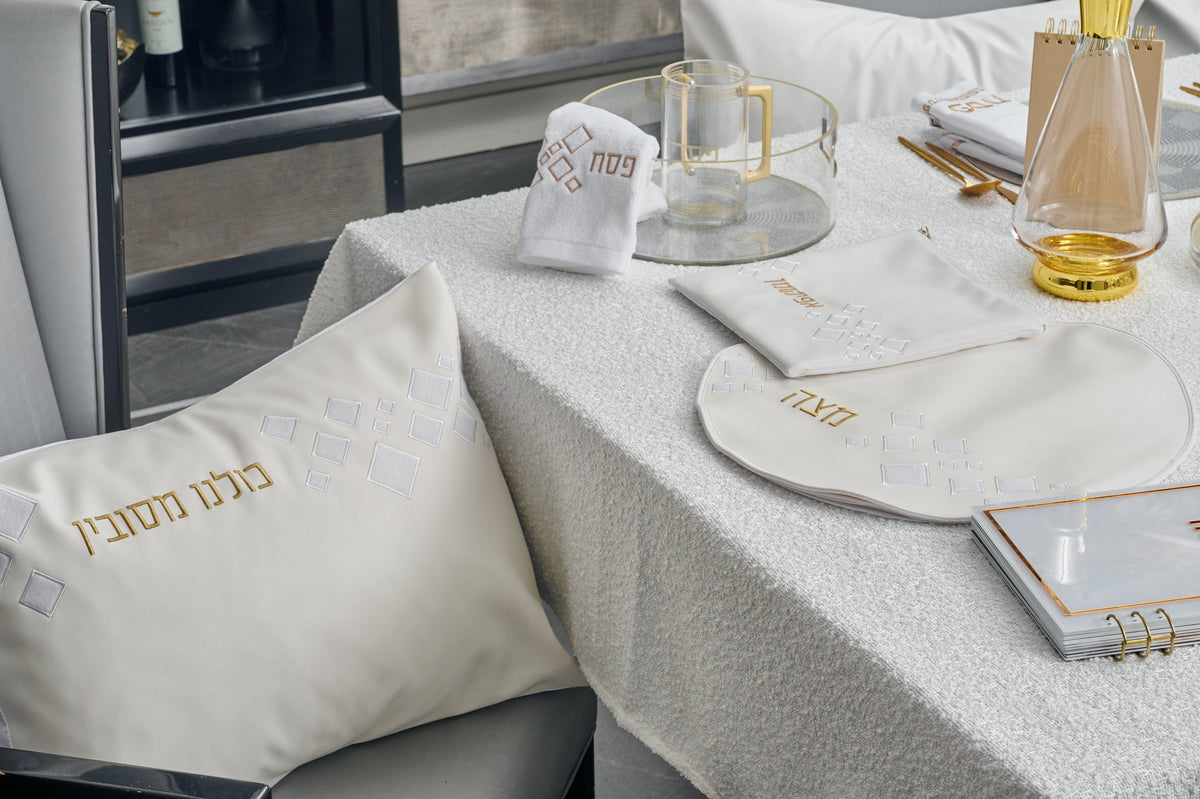 Geometric Pesach 2025 Tablescape