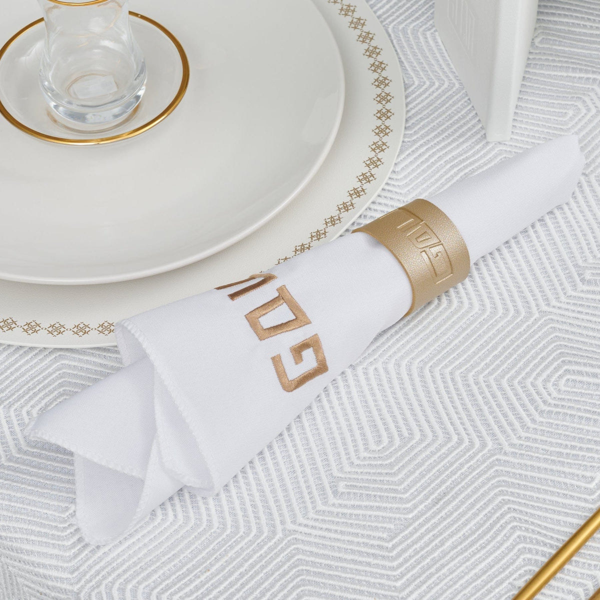 Inspired Pesach 2025 Tablescape