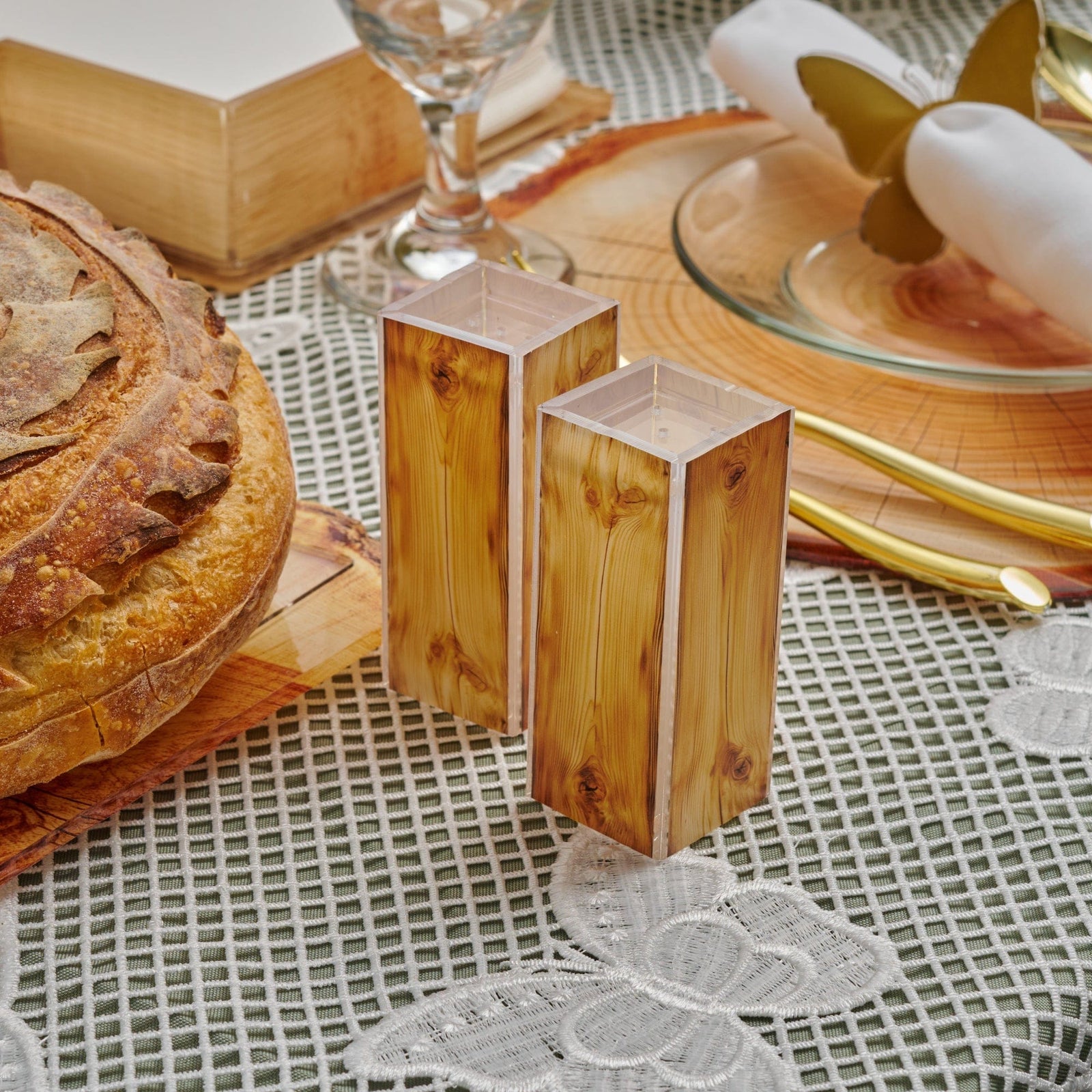 Shavuos Wood 2025  Tablescape